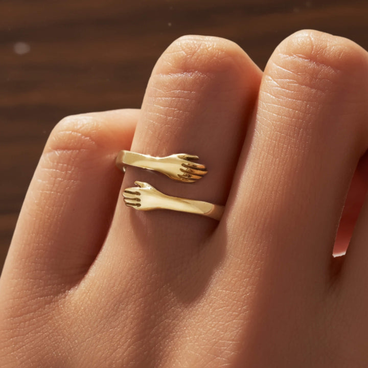 Hug Ring - New